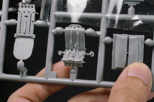Border Model BF-010 Avro Lancaster B Mk.I/III with full Interior 1/32 – image 18