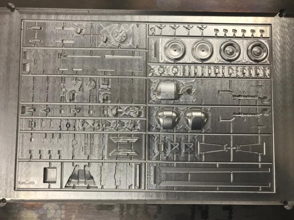 Infinity Models INF3201 SB2C-4 Helldiver 1/32 – immagine 9