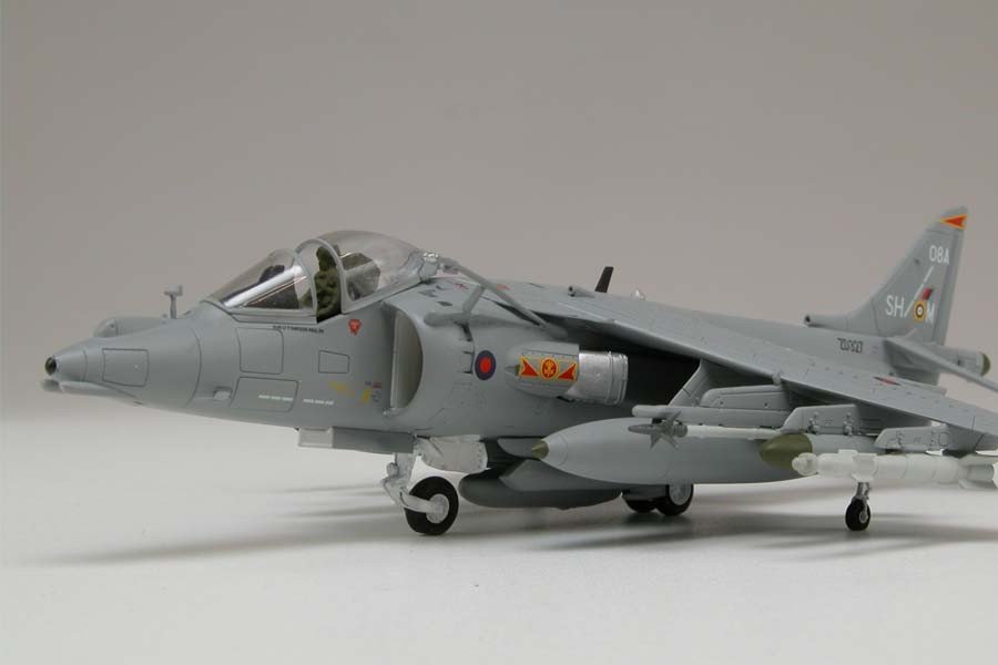 Airfix 55300A BAe Harrier GR9A Starter Set 1/72 – imagen 2