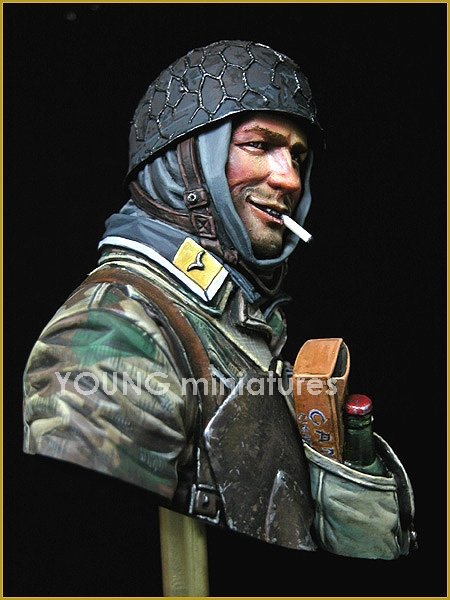 Young Miniatures YM1828 German Fallschirmjager Ardennes 1944 1/10 – image 2