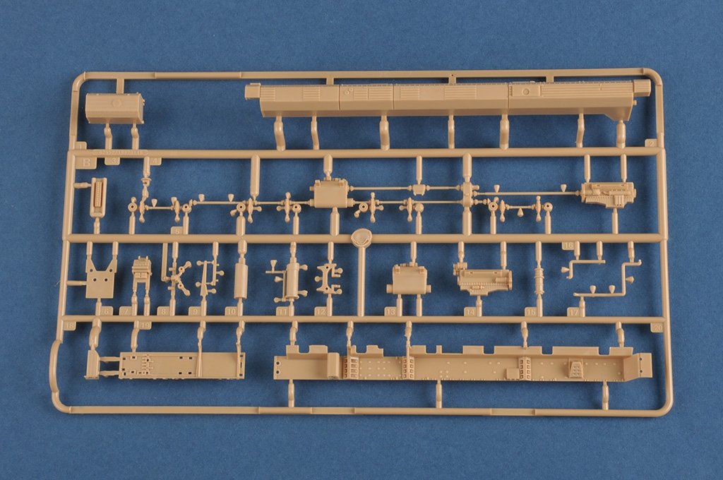 Hobby Boss 82952 15U175 TEL of RS-12M1 Topol-M ICBM complex 1/72 – Bild 11