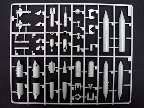 Trumpeter 05103 Mil Mi-24V Hind-E Helicopter – immagine 18