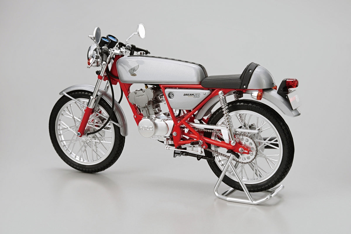 Aoshima 06295 Honda Dream 50 &amp;#39;97 Custom 1/12 – imagen 2