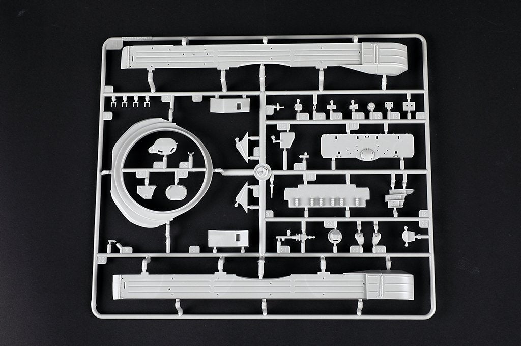 Trumpeter 09602 Char soviétique T-72 Ural avec blindage réactif Kontakt-1, échelle 1/35 – image 9
