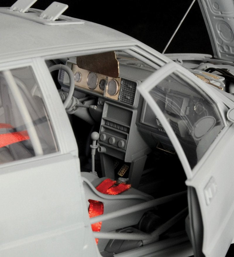 Italeri 4709 Lancia Delta HF integrale 16v 1/12 – imagen 9