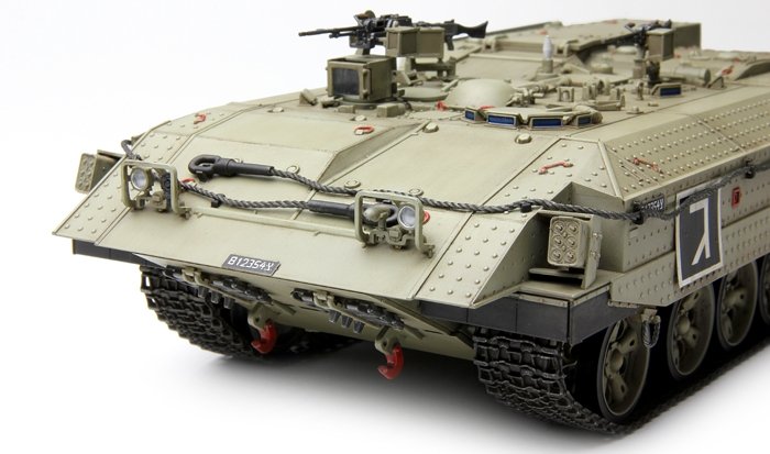 Meng Model SS-003 Achzarit Israel Heavy Armoured Personnel Carrier 1/35 – Bild 3