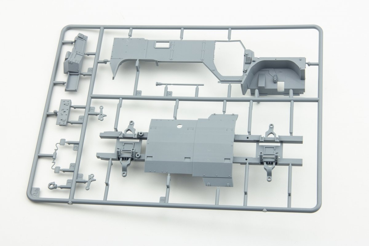 RPG Model 35021 KAMAZ K-4386 Typhoon-VDV Mine-Protected Armoured Vehicle Early Typ 1/35 – Bild 7