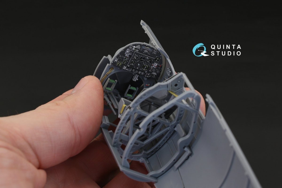 Quinta Studio QD32019 Spitfire Mk.VIII 3D-Printed &amp;amp; coloured Interior on decal paper (for Tamiya kit) 1/32 – zdjęcie 5