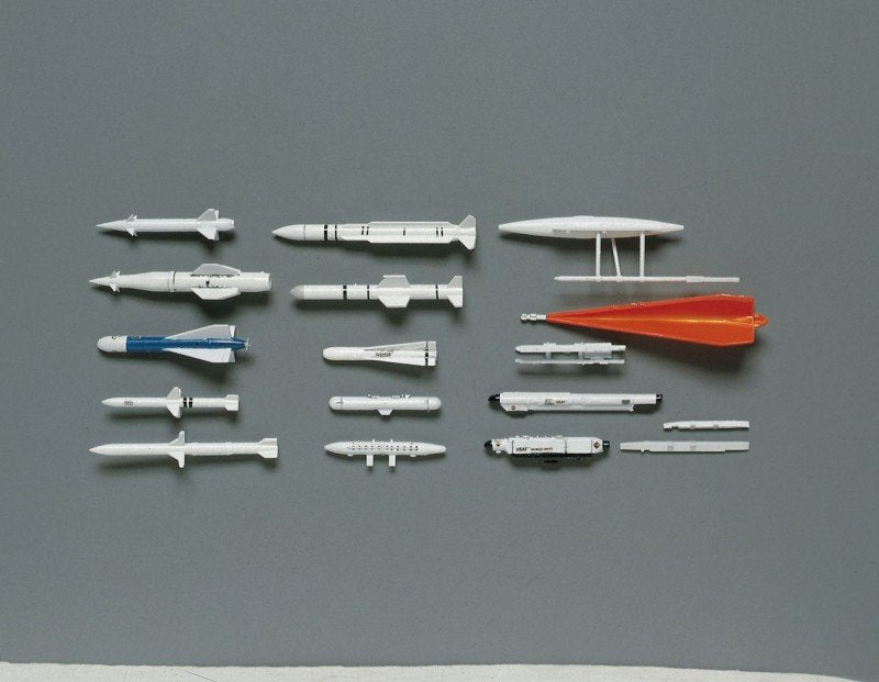 Hasegawa X72-4 US Aircraft weapons IV 1/72 – immagine 2