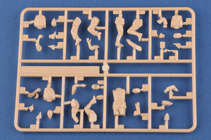 Hobby Boss 84409 German Tropical Panzer Crew 1/35 – image 3