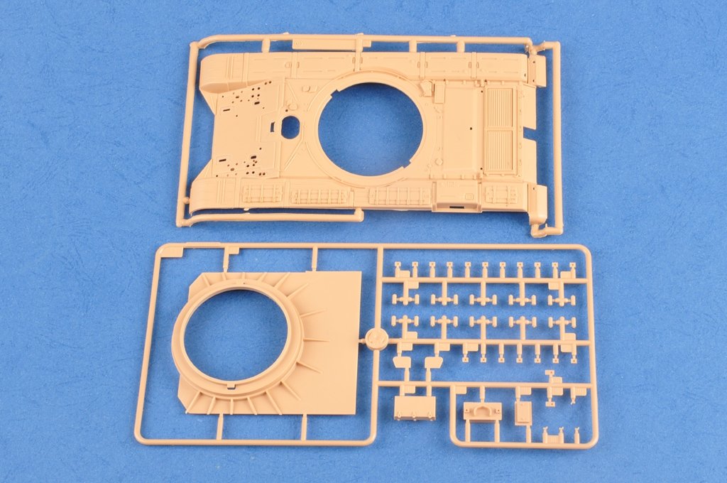 Hobby Boss 83835 GCT 155mm AU-F1 SPH Based on T-72 1/35 – immagine 9