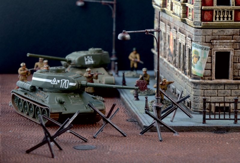 Italeri 6112 BATTLE of BERLIN Diorama Set 1/72 – imagen 7
