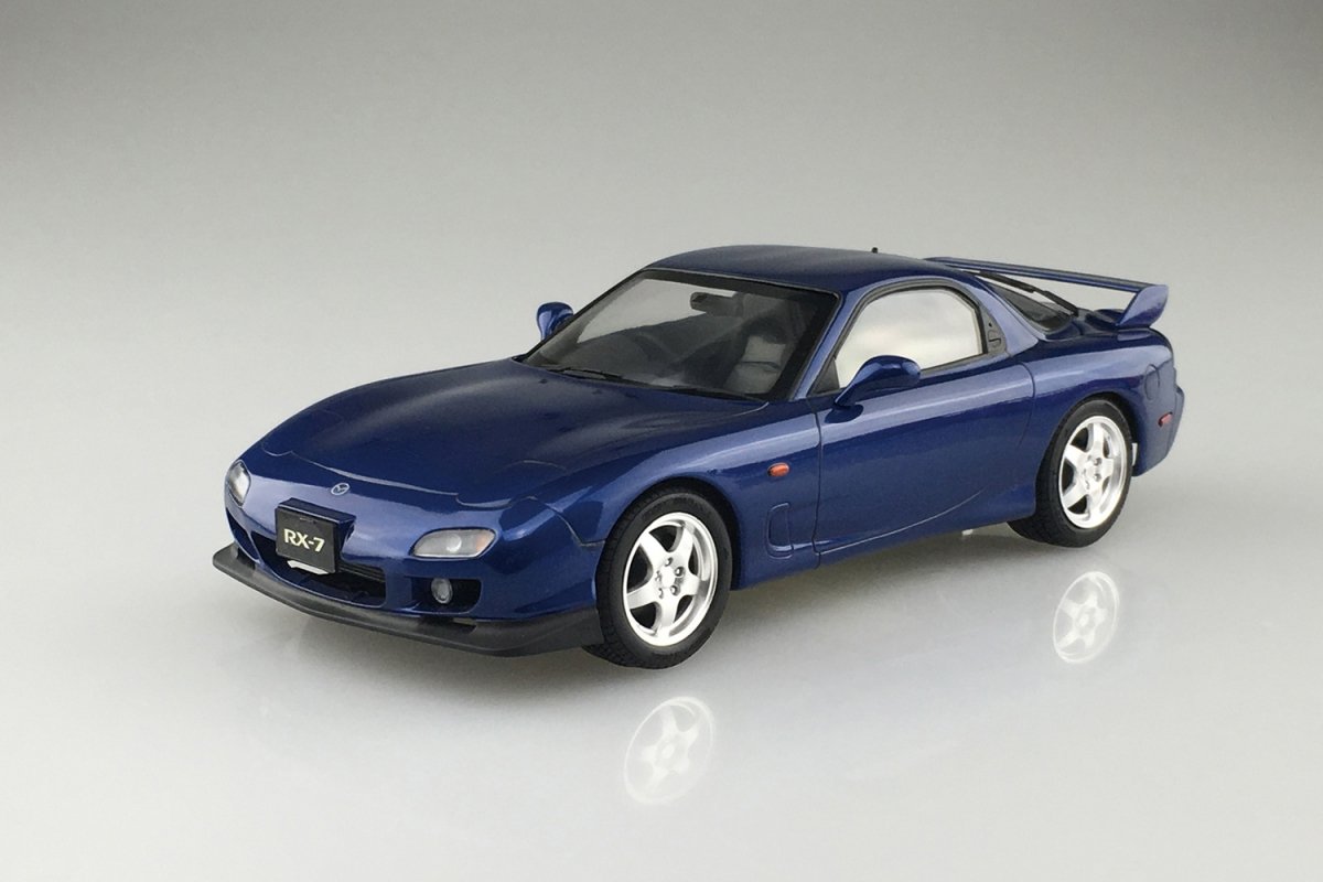 Aoshima 05498 MAZDA FD3S RX-7 &amp;#39;99 (Innocent Blue Mica) 1/24 – immagine 2