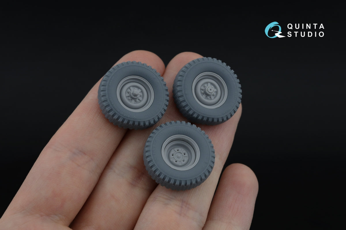 Quinta Studio QT35013 UAZ-469 Family tyre set (Zvezda) 1/35 – Bild 6