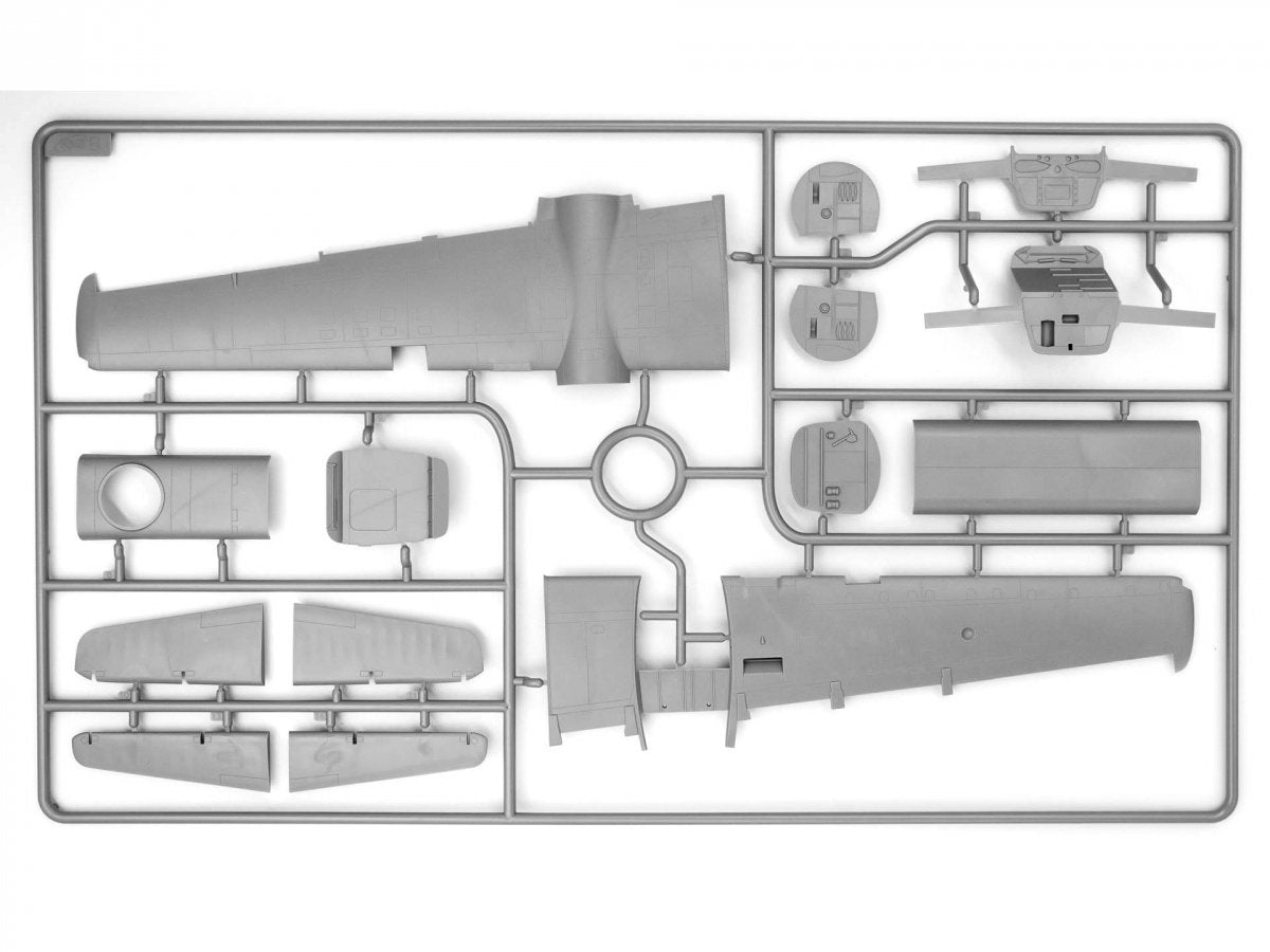 ICM 48288 A-26C-15 Invader avec pilotes et personnel au sol 1/48 – image 25