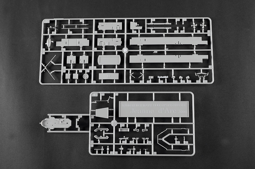 Trumpeter 05635 French Navy Helicopter Cruiser Jeanne dArc 2008 1/350 – Bild 20