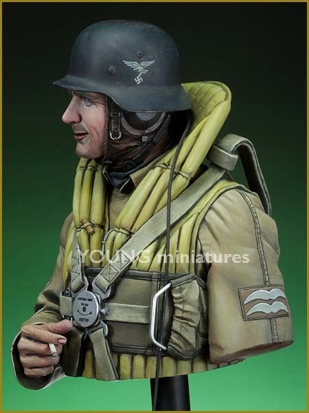 Young Miniatures YM1833 Luftwaffe Bomber Crewman, 1940 1/10 – immagine 6
