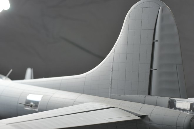 HK Models 01E04 B-17 Flying Fortress F and G 1/32 – immagine 6