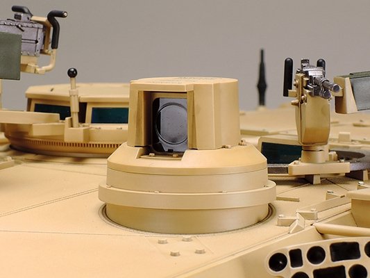 Tamiya 36212 U.S. Main Battle Tank M1A2 Abrams (Display Model) 1/16 – immagine 8