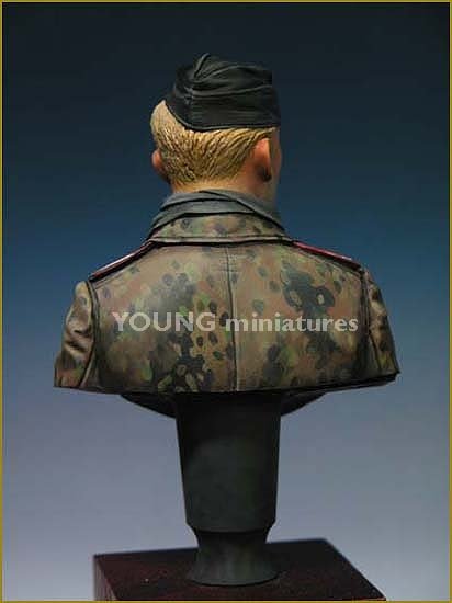 Young Miniatures YM1806 SS Panzer Crew WWII 1/10 – Bild 4