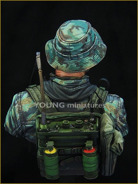 Young Miniatures YM1845 US NAVY SEAL VIETNAM 1/10 – immagine 3