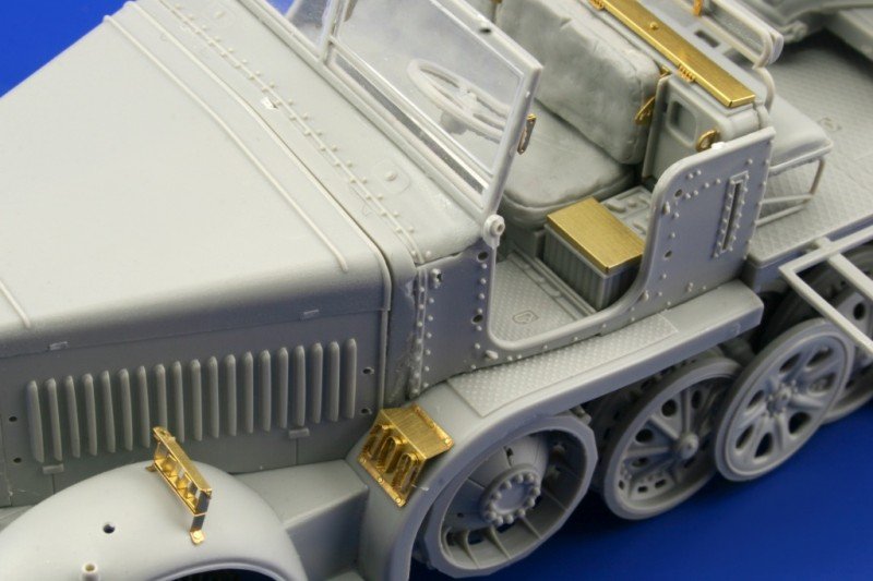 Eduard 36104 Sd. Kfz.7/2 (early) Flak 37 37mm 1/35 Trumpeter – Bild 8