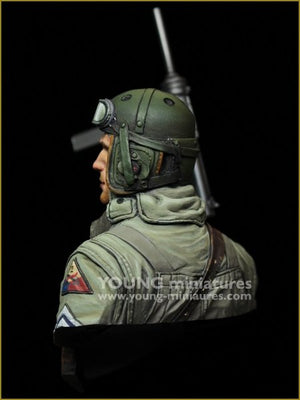 Young Miniatures YM1881 US Tank Crew WWII HELL ON WHEELS 1/10 – image 4