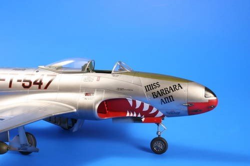 Specjal Hobby 32048 F-80C Étoile filante sur la Corée (1/32)  – image 3