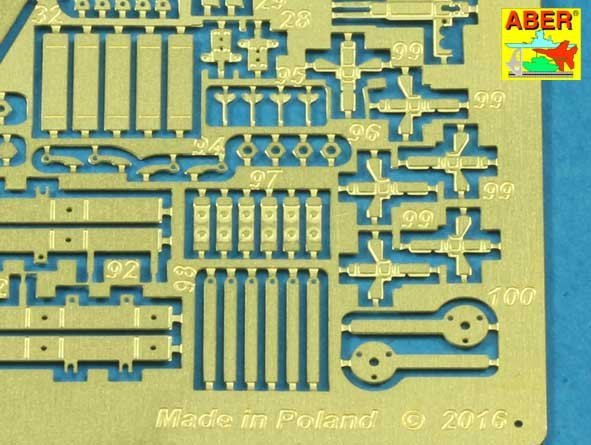 Aber 35259 Sd.Kfz.18 Pz.Kpfw.VI Ausf.E Tiger I (s.PzAbt. 501 in Tunisia) 1/35 – immagine 6