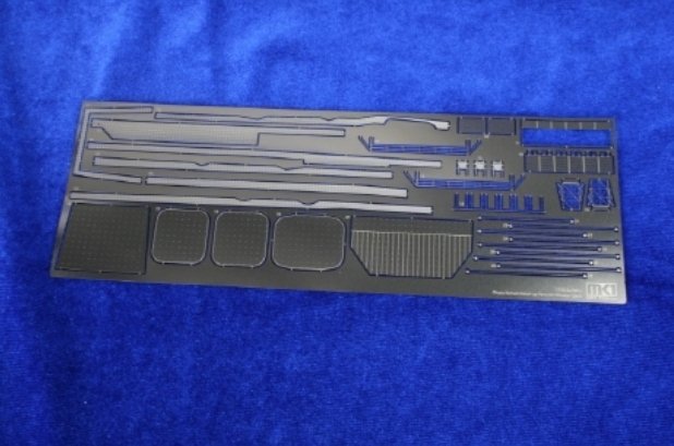 MK1 Design MD-70014 ZUIKAKU PONT EN BOIS DX pour TAMIYA 1/700 – image 4