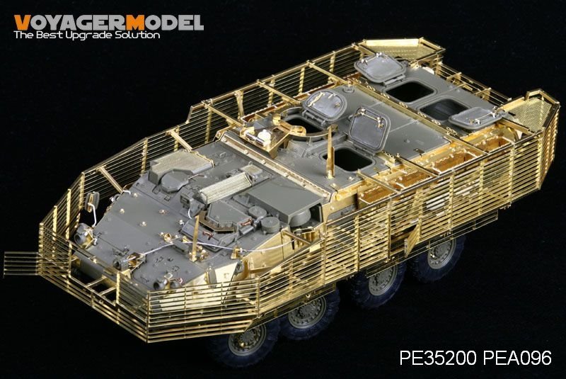 Maquette Voyager PE35200 Stryker M1126 avec blindage à lames (pour AFV35126) : comprend le blindage à lames, le blindage spatial et le cache de suspension (échelle 1/35).
