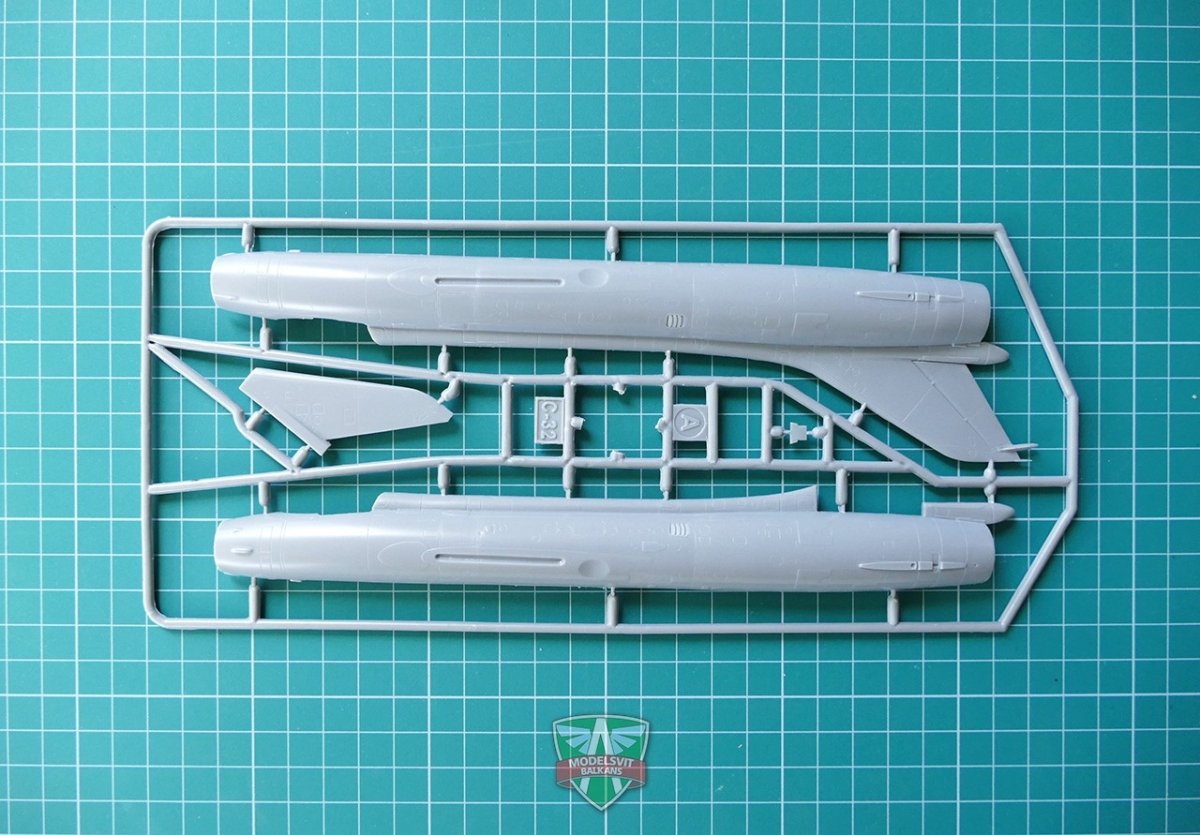 Modelsvit 72018 Sukhoi Su-17 Serial 1/72 – imagen 4