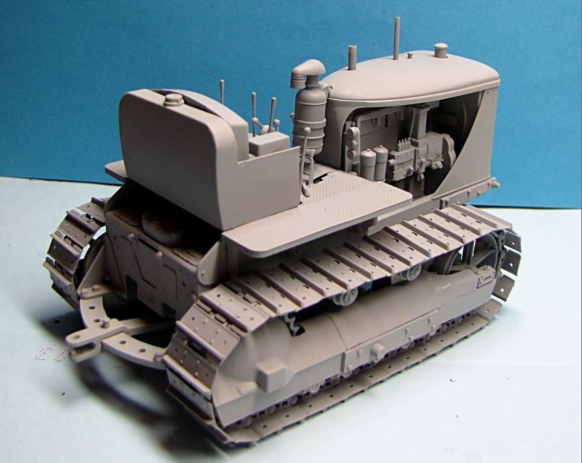 Mirror Model 35850 US Tracked Tractor (Military Crawler) 1/35 – image 4