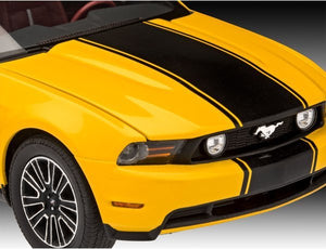Revell 07046 Mustang GT 2010 Model Kit 1/25 – zdjęcie 3