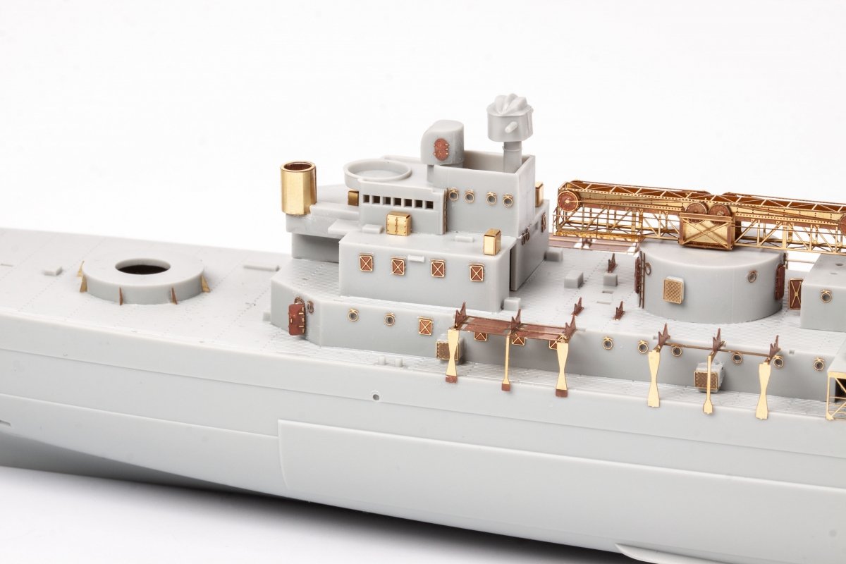 Eduard 53265 HMS York TRUMPETER 1/350 – zdjęcie 7