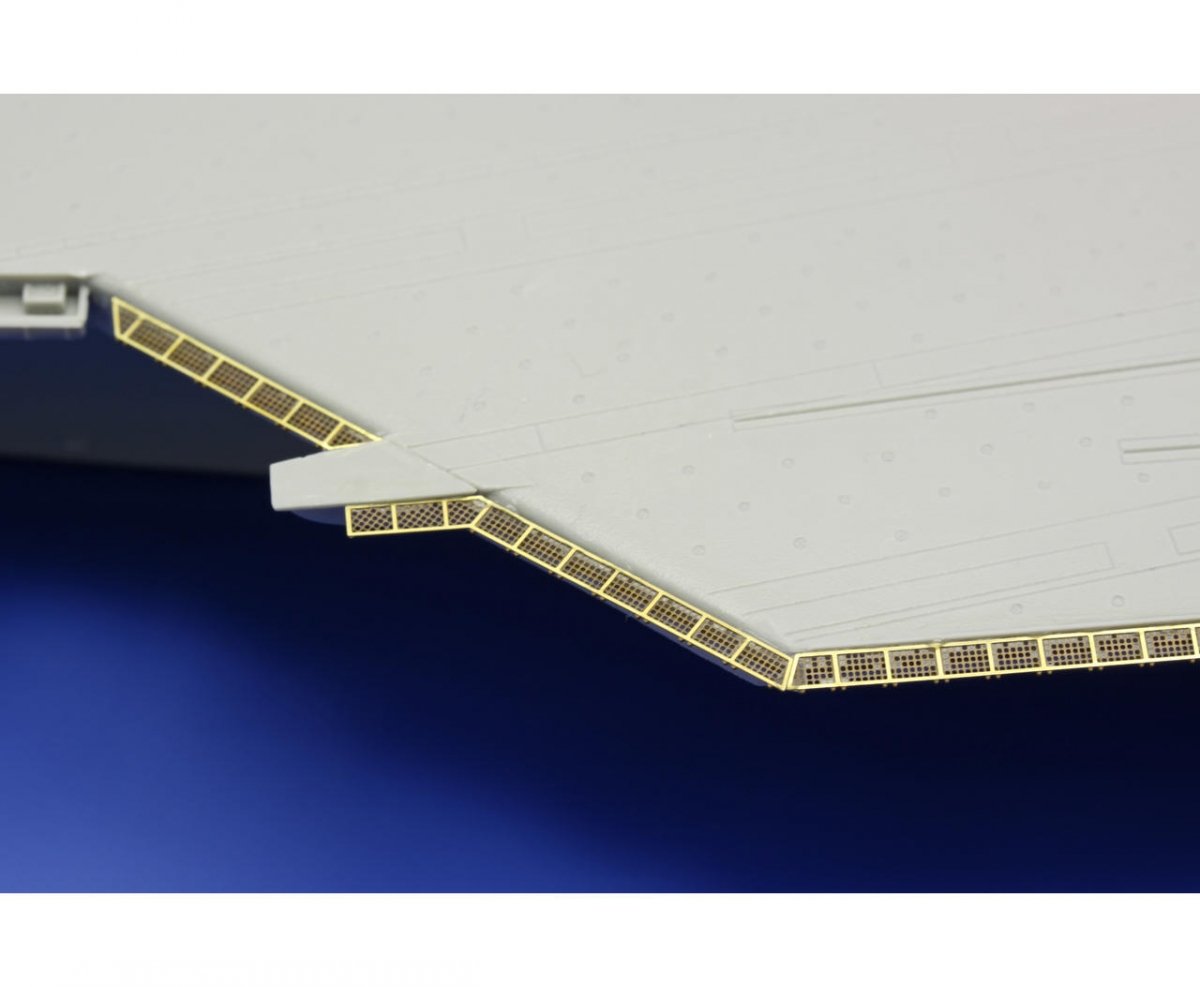 Eduard 17029 USS Nimitz CVN-68 TRUMPETER 1/700 – Bild 13