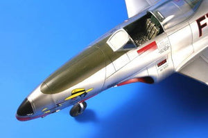 Specjal Hobby 32048 F-80C Étoile filante sur la Corée (1/32)  – image 2