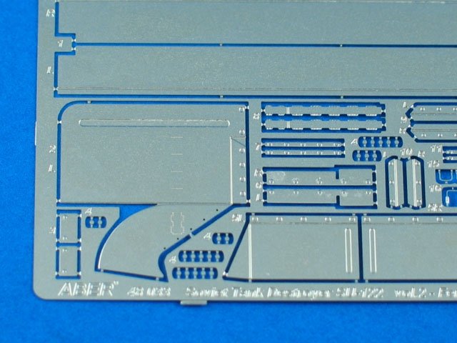 Aber 48033 SU-122 - cz. 2 - zestaw dodatkowy - błotniki Tamiya 1/48 – Bild 6