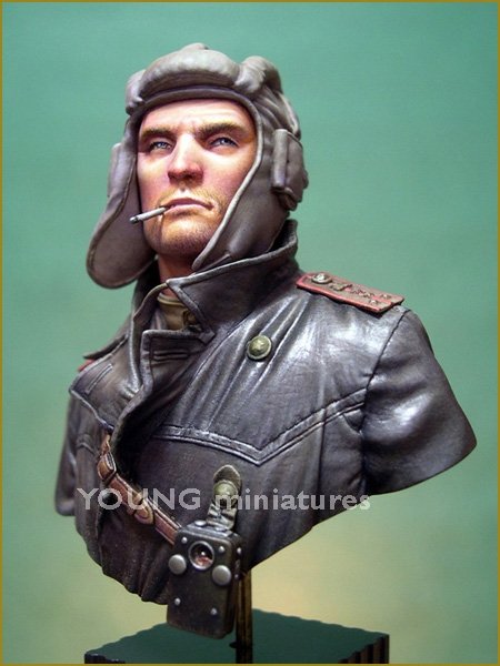Young Miniatures YM1823 SOVIET TANK COMMANDER 1944 1/10 – Bild 4