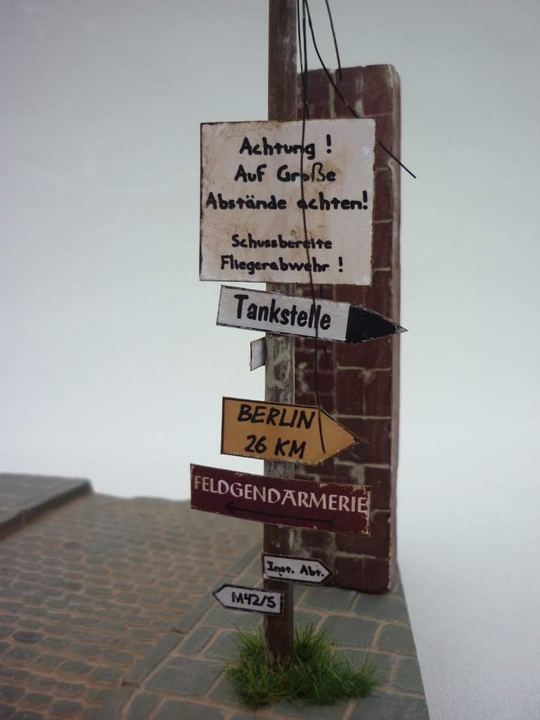 RT-Diorama 35197 Diorama-Base: &amp;quot;Street Corner&amp;quot; 1/35 – Bild 9