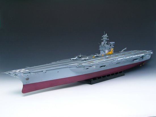 Trumpeter 05605 US CVN-68 Nimitz porte-avions 1975 (1/350) – image 6