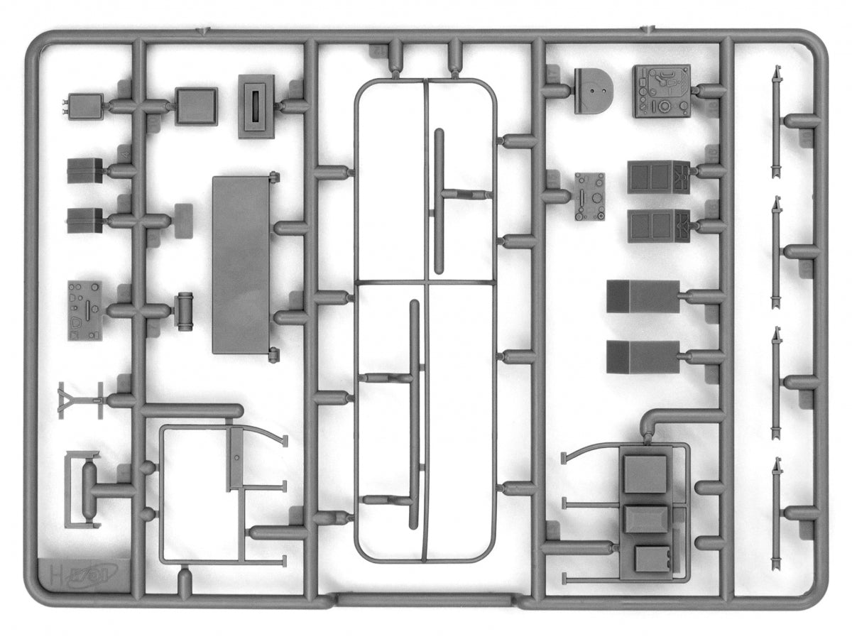 ICM 35105 Beobachtungspanzerwagen Sd.Kfz.251/18 Ausf.A WWII German Observation Vehicle with crew 1/35 – imagen 15