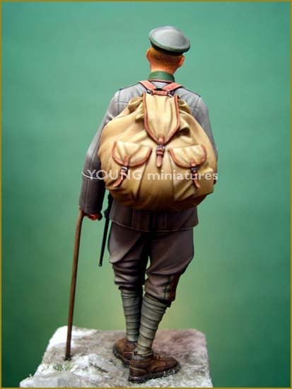 Young Miniatures YM7001-R Oberleutnant 3rd Light Infantry Regiment 1917 70mm – Bild 4
