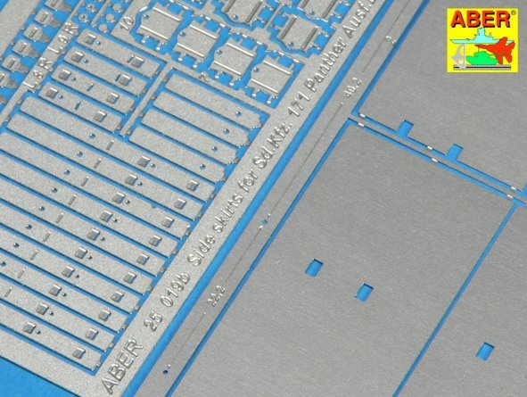 Aber 25019 Side skirts for Panther A/D 1/25 – immagine 3