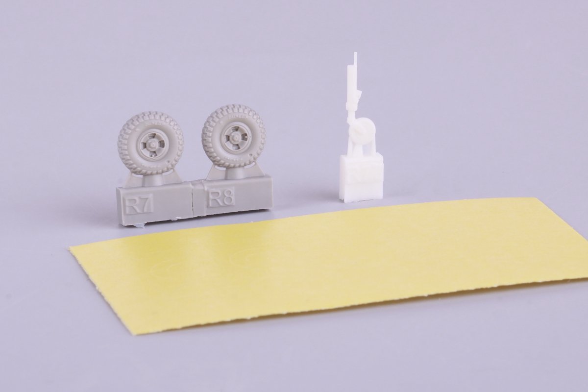 Eduard 672147 Spitfire Mk. VIII wheels - 4 spoke w/ pattern EDUARD 1/72 – image 5