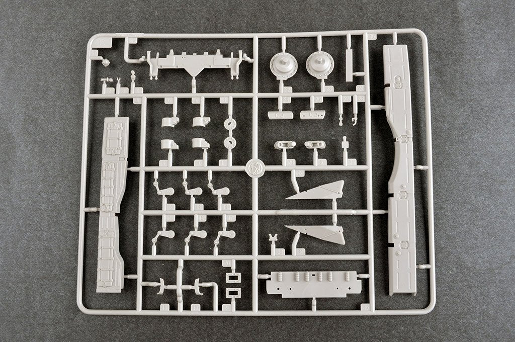 Trumpeter 09601 Soviet Obj.172 T-72 Ural 1/35 – image 9
