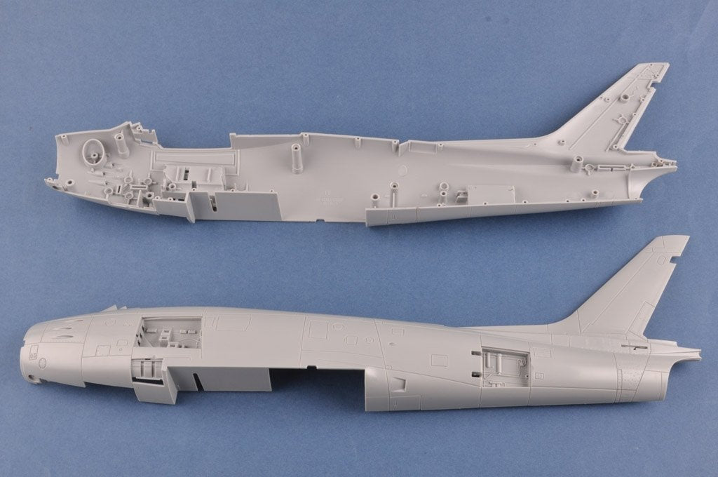Hobby Boss 81808 F-86F-30 Sabre 1/18 – Bild 15