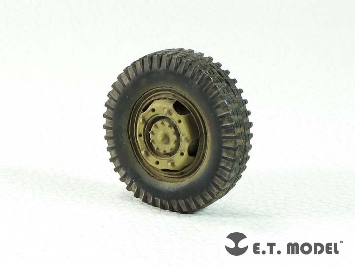 E.T. Model ER35-065 WWII German Sd.Kfz.234 Weighted Road Wheels Type.1 For DRAGON 1/35 – immagine 2