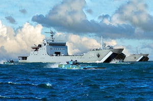 Trumpeter 06728 PLA Navy Type 072A LST 1/700 – immagine 2