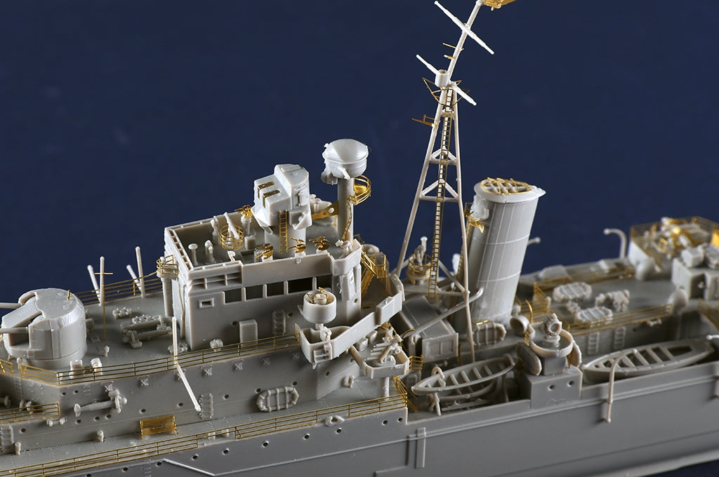 Trumpeter 05366 HMS Naiad 1/350 – imagen 9